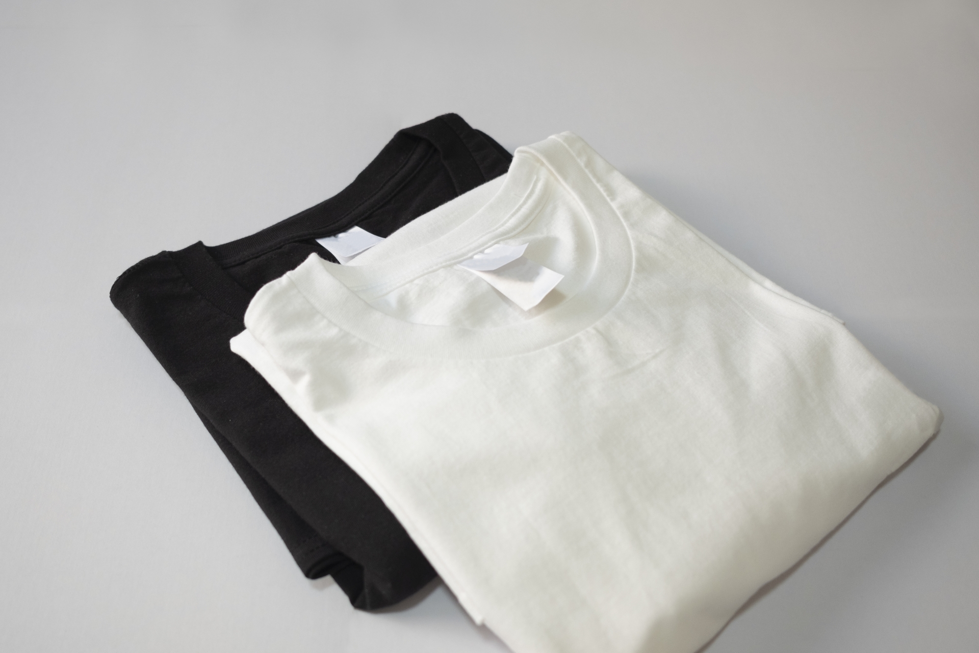 ヘビーウェイトTシャツとは？その定義と魅力を徹底解説