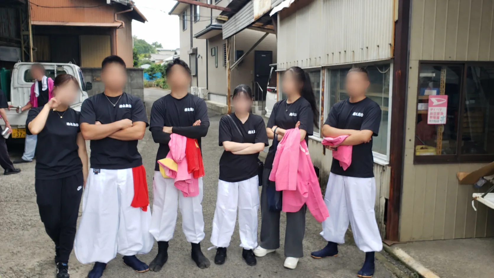 お祭り「揚太鼓台」のおそろいTシャツを着た皆さんの着用イメージ