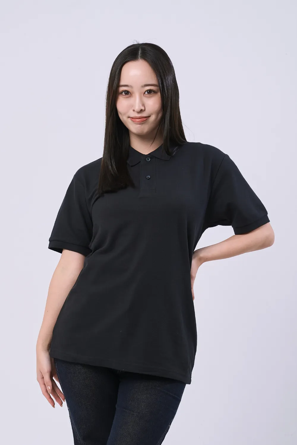シンプルポロシャツ（女性着用イメージ）